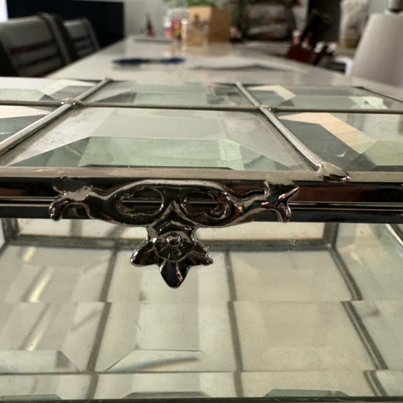 Nicole Miller Jewelry Trinket Box Beveled Glass Mirrored - Picture 10 of 11